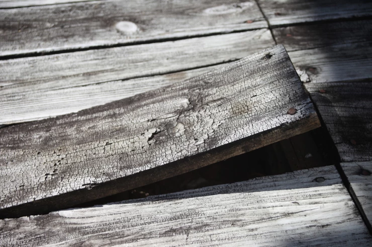 5 Signs You’re In Need of Deck Repair