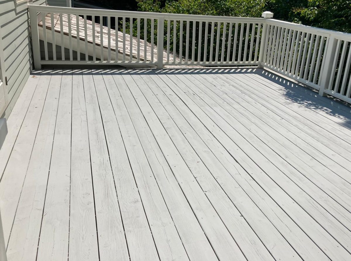 deck staining company