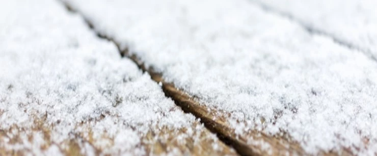 prepare your deck for the winter, remove snow and ice from your wooden deck