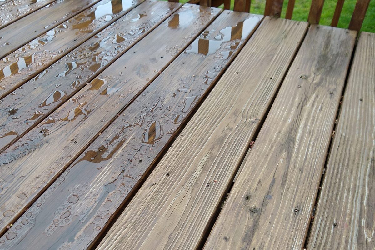 How To Prepare A Deck Before Staining?