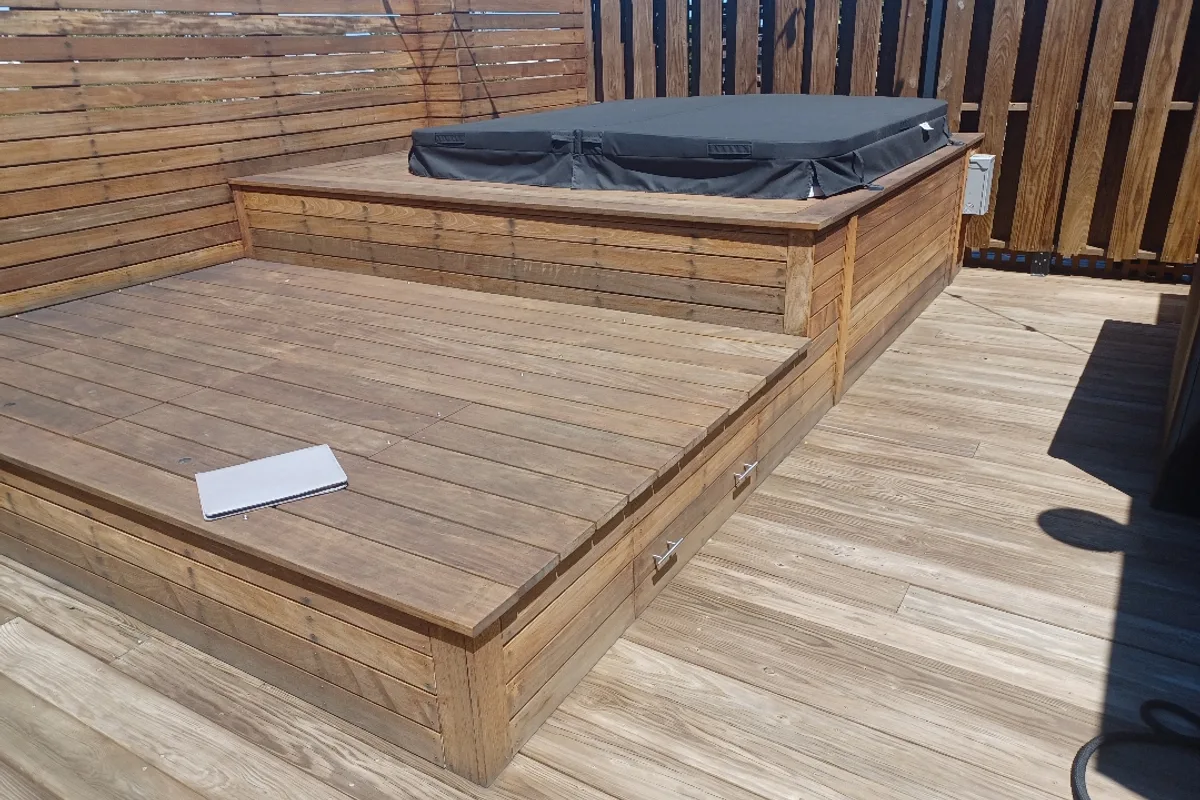 Deck Restoration before — Chicago IL home
