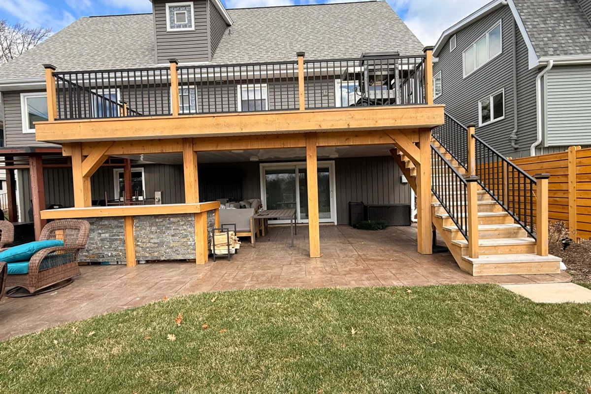 Deck Sealing before — Villa Park IL home
